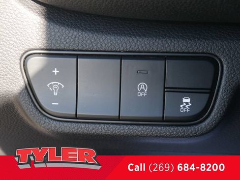 Used 2024 Kia Seltos S AWD/4WD image 21