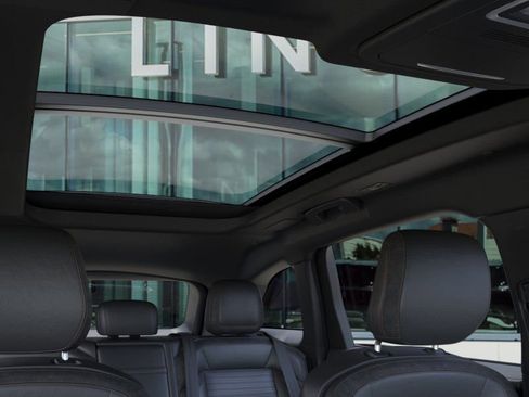 New 2025 Lincoln Nautilus Reserve image 22