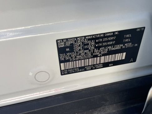 Used 2019 Toyota RAV4 LE w/ Carpet Mat Package image 9