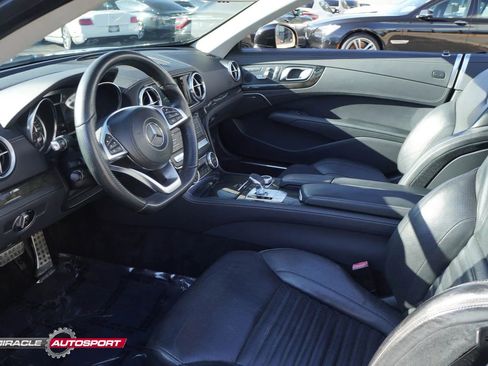 Used 2018 Mercedes-Benz SL 550 image 21