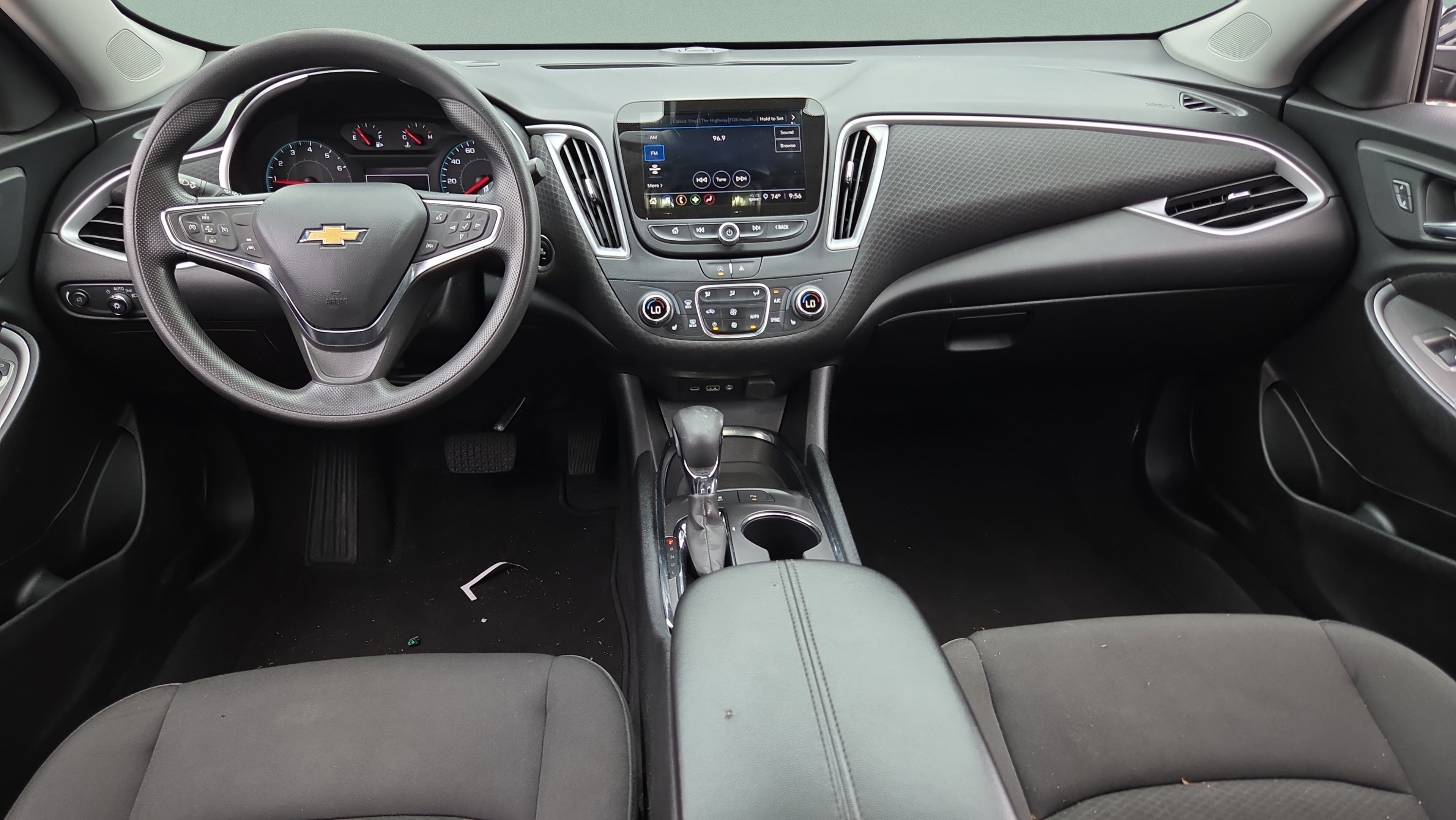 Used 2025 Chevrolet Malibu LT FWD image 12