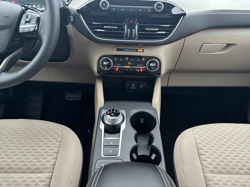 Used 2021 Ford Escape SE w/ Convenience Package image 12