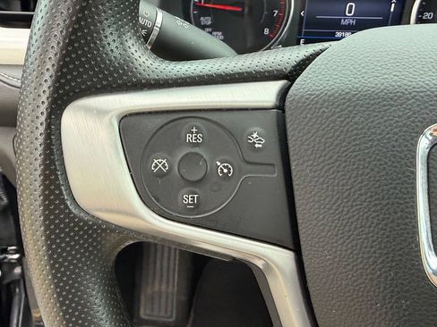 Used 2023 GMC Acadia SLE w/ Driver Convenience Package FWD image 25