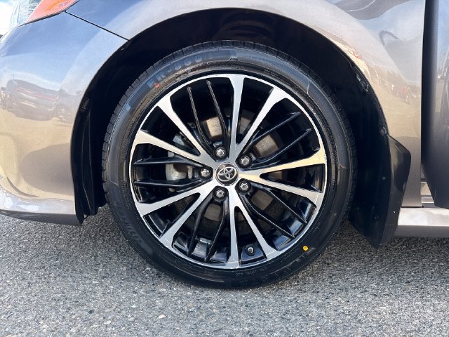 Used 2019 Toyota Camry LE FWD image 26
