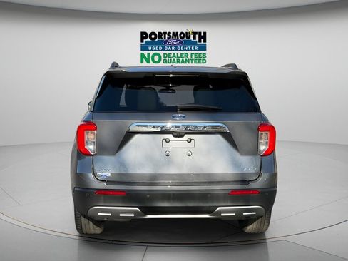 Certified 2022 Ford Explorer XLT w/ Equipment Group 202A AWD/4WD image 28