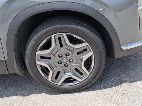 Used 2022 Hyundai Santa Fe Limited image 11