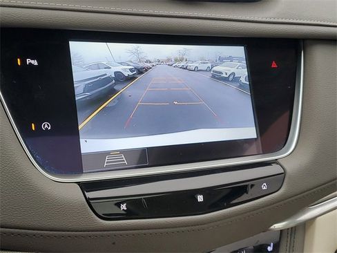 Used 2020 Cadillac XT5 Premium Luxury w/ LPO, Floor Liner Package image 28