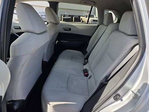 Used 2023 Toyota Corolla Cross LE image 6