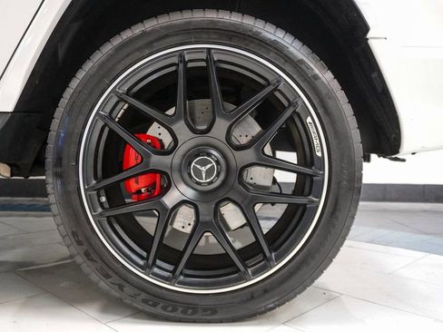 Used 2019 Mercedes-Benz G 63 AMG 4MATIC w/ Night Package image 40