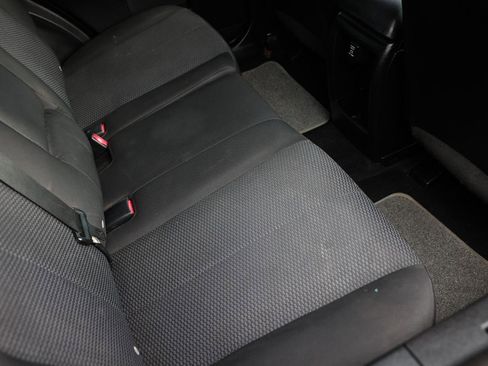 Used 2011 Mitsubishi Endeavor LS AWD/4WD image 12