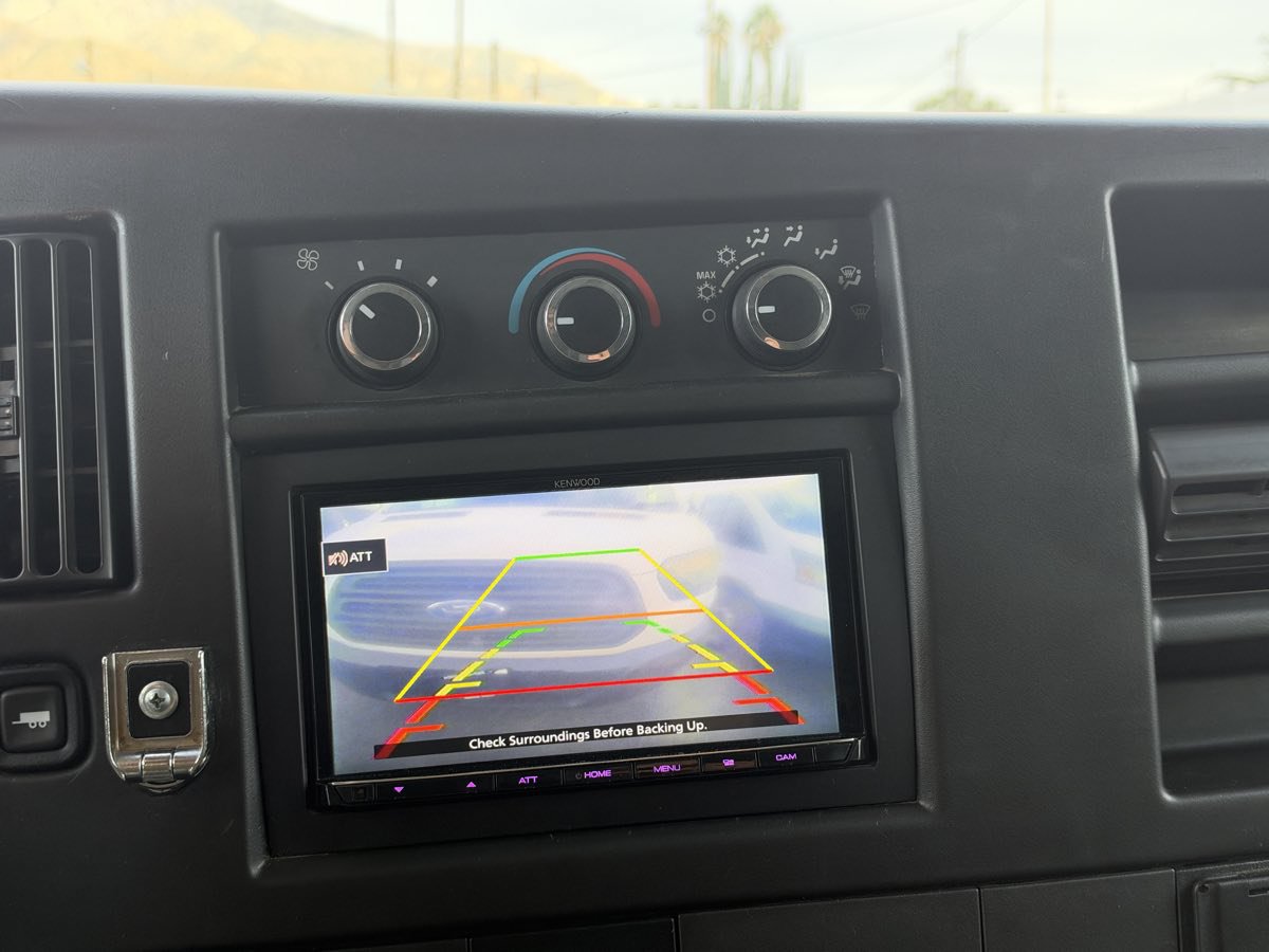 Used 2017 Chevrolet Express 2500 RWD image 11