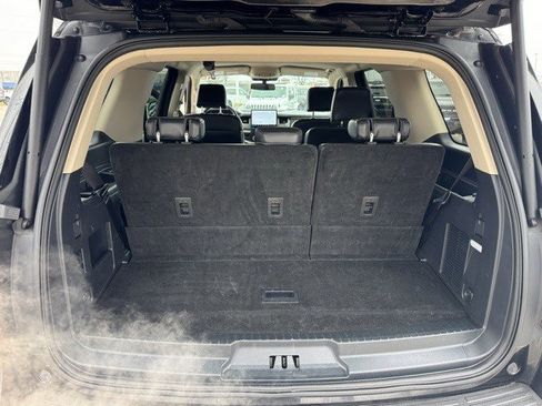 Used 2024 Ford Expedition XLT image 29