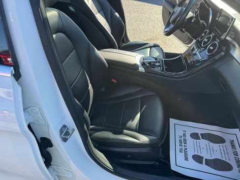 Used 2016 Mercedes-Benz C 300 Sedan image 12