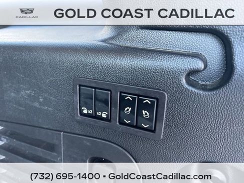 Used 2017 Cadillac Escalade ESV Luxury image 15