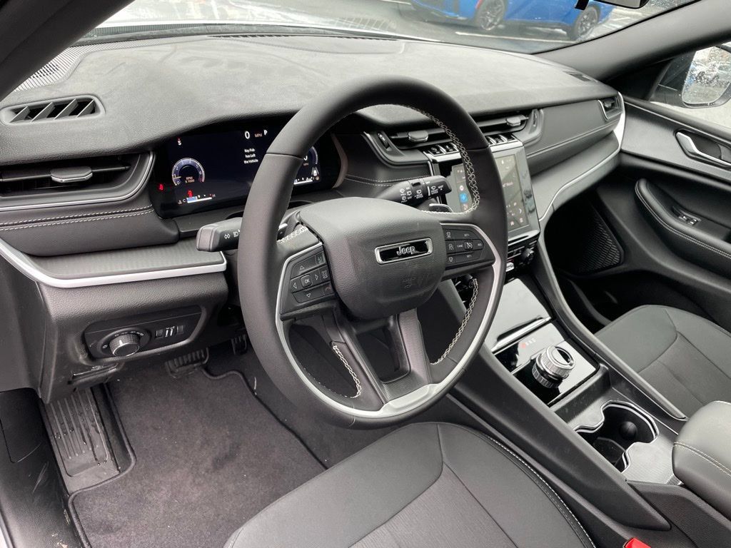 New 2026 Jeep Grand Cherokee Laredo X AWD/4WD image 8