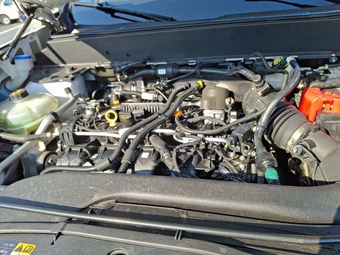 Used 2022 Ford Maverick Lariat w/ Equipment Group 500A Standard AWD/4WD image 28