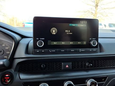 Used 2025 Honda CR-V Sport image 11