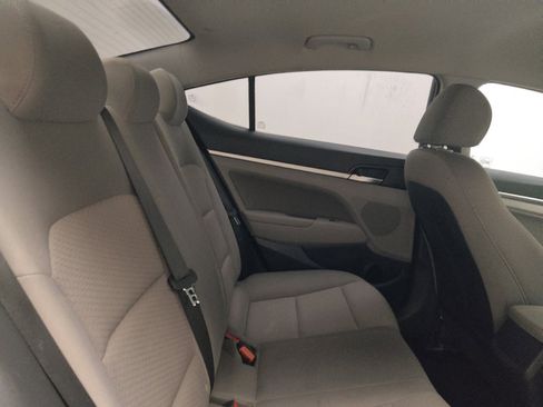 Used 2019 Hyundai Elantra SEL w/ Winter Weather Package FWD image 19