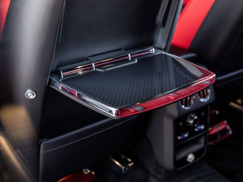 New 2026 Rolls-Royce Cullinan Black Badge image 49