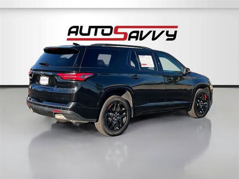 Used 2023 Chevrolet Traverse Premier w/ Redline Edition image 7