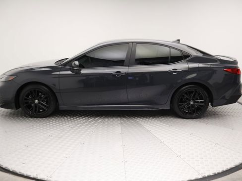 Used 2025 Toyota Camry SE FWD image 12