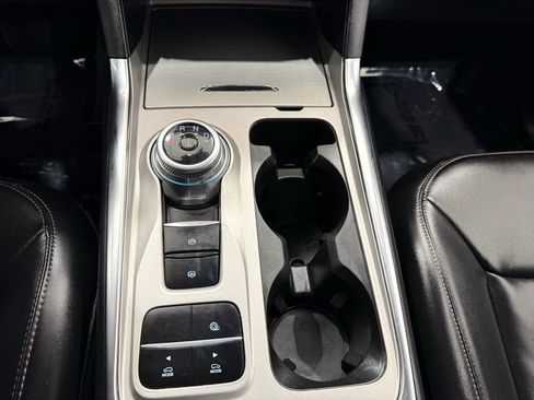 Used 2022 Ford Explorer XLT w/ Equipment Group 202A image 42