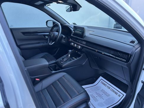 Used 2025 Honda CR-V Sport Touring image 13