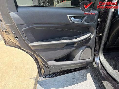 Used 2022 Ford Edge Titanium w/ Equipment Group 301A AWD/4WD image 45