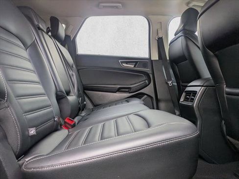 Used 2022 Ford Edge SEL w/ Convenience Package image 27