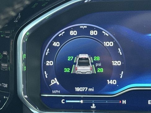 Used 2024 Chevrolet Silverado 1500 LT image 22