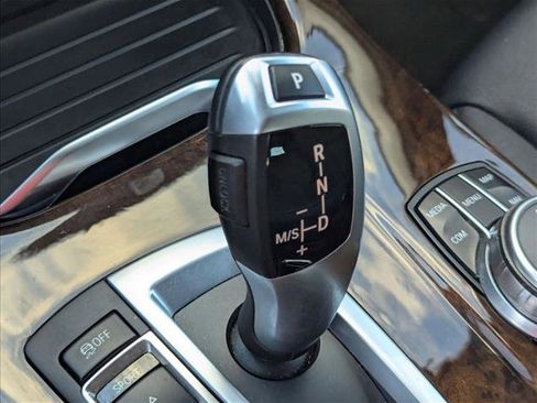 Used 2017 BMW X3 xDrive28i image 12