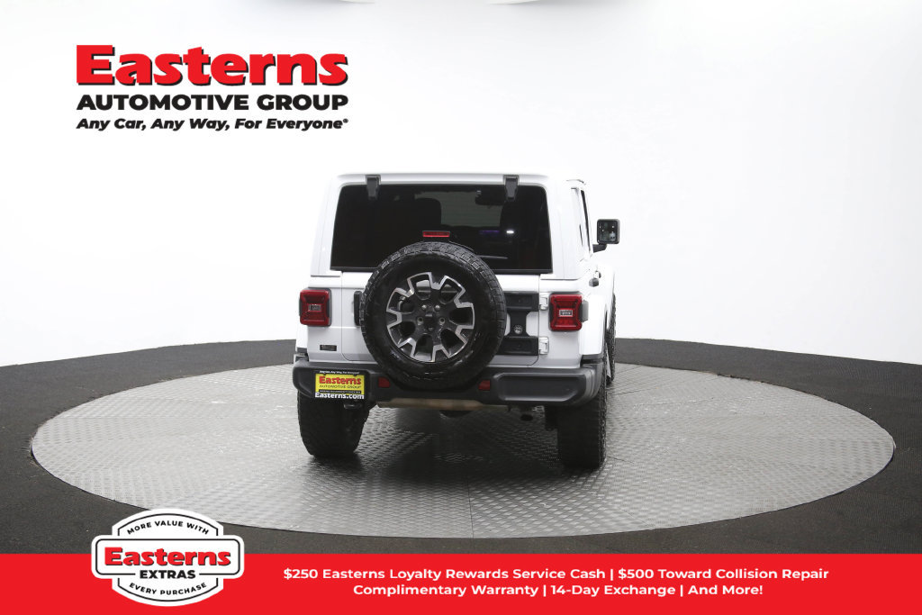 Used 2024 Jeep Wrangler Unlimited Sahara w/ Dual Top Group AWD/4WD image 38