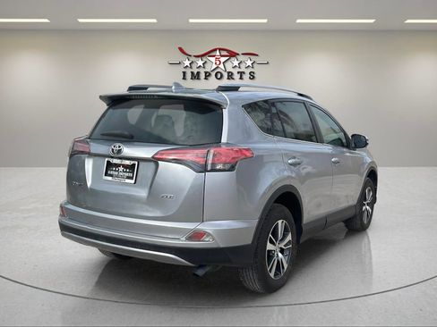 Used 2017 Toyota RAV4 XLE image 5