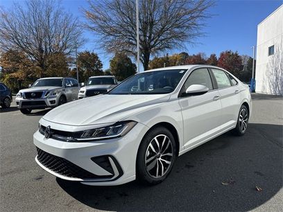 New 2025 Volkswagen Jetta SE