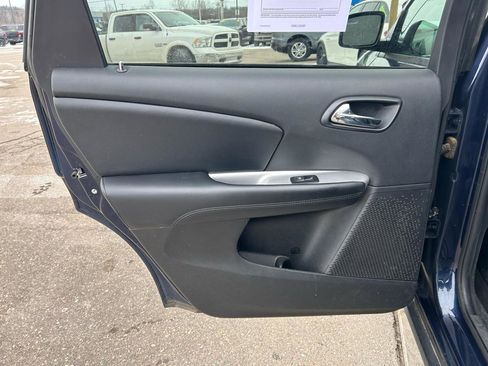 Used 2017 Dodge Journey SE image 13