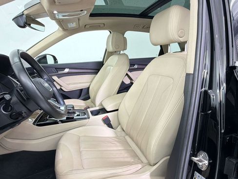 Used 2023 Audi Q5 2.0T Premium w/ Convenience Package image 5