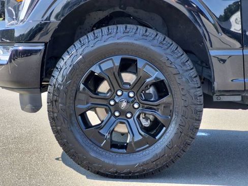 Used 2022 Ford F150 XLT w/ Equipment Group 302A High AWD/4WD image 17