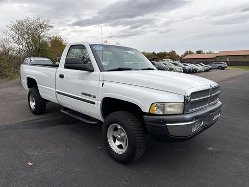 Used 2000 Dodge Ram 1500 Truck 4x4 Regular Cab image 10
