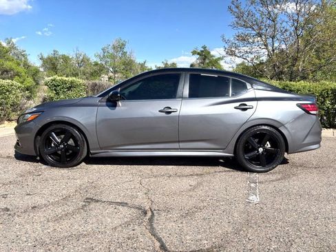 Used 2023 Nissan Sentra SR w/ Midnight Edition Package FWD image 7