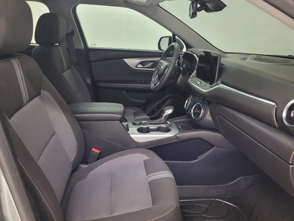 Used 2024 Chevrolet Blazer LT w/ Convenience Package FWD image 21