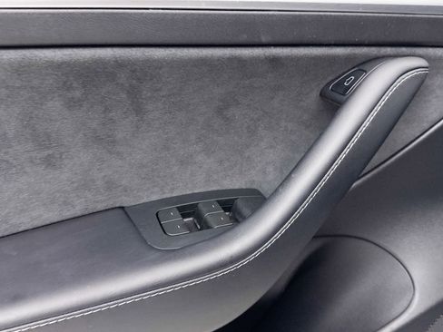 Used 2023 Tesla Model 3 Long Range image 32