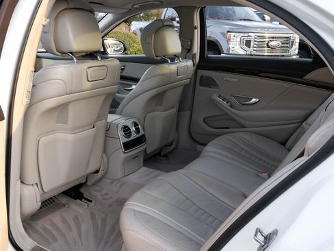 Used 2019 Mercedes-Benz S 560 4MATIC Sedan image 44