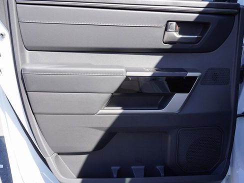 New 2025 Toyota Tundra Limited image 15