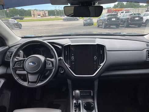 Used 2024 Subaru Ascent Onyx Edition image 12