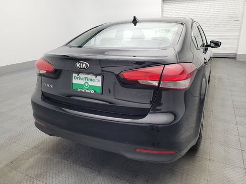 Used 2017 Kia Forte LX image 7