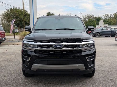 Used 2024 Ford Expedition Limited image 8