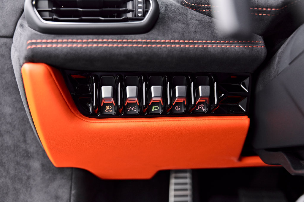 Used 2023 Lamborghini Huracan Tecnica RWD image 58