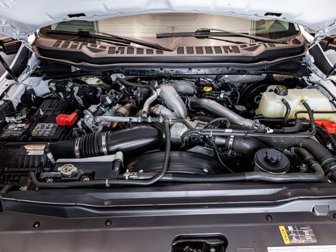 Used 2023 Ford F350 XLT image 27