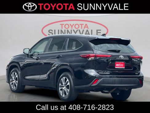 Used 2023 Toyota Highlander XLE FWD image 7