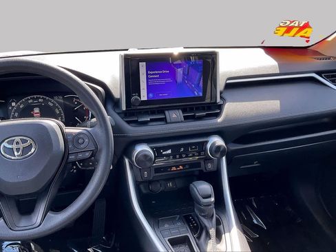 Used 2025 Toyota RAV4 LE FWD image 7